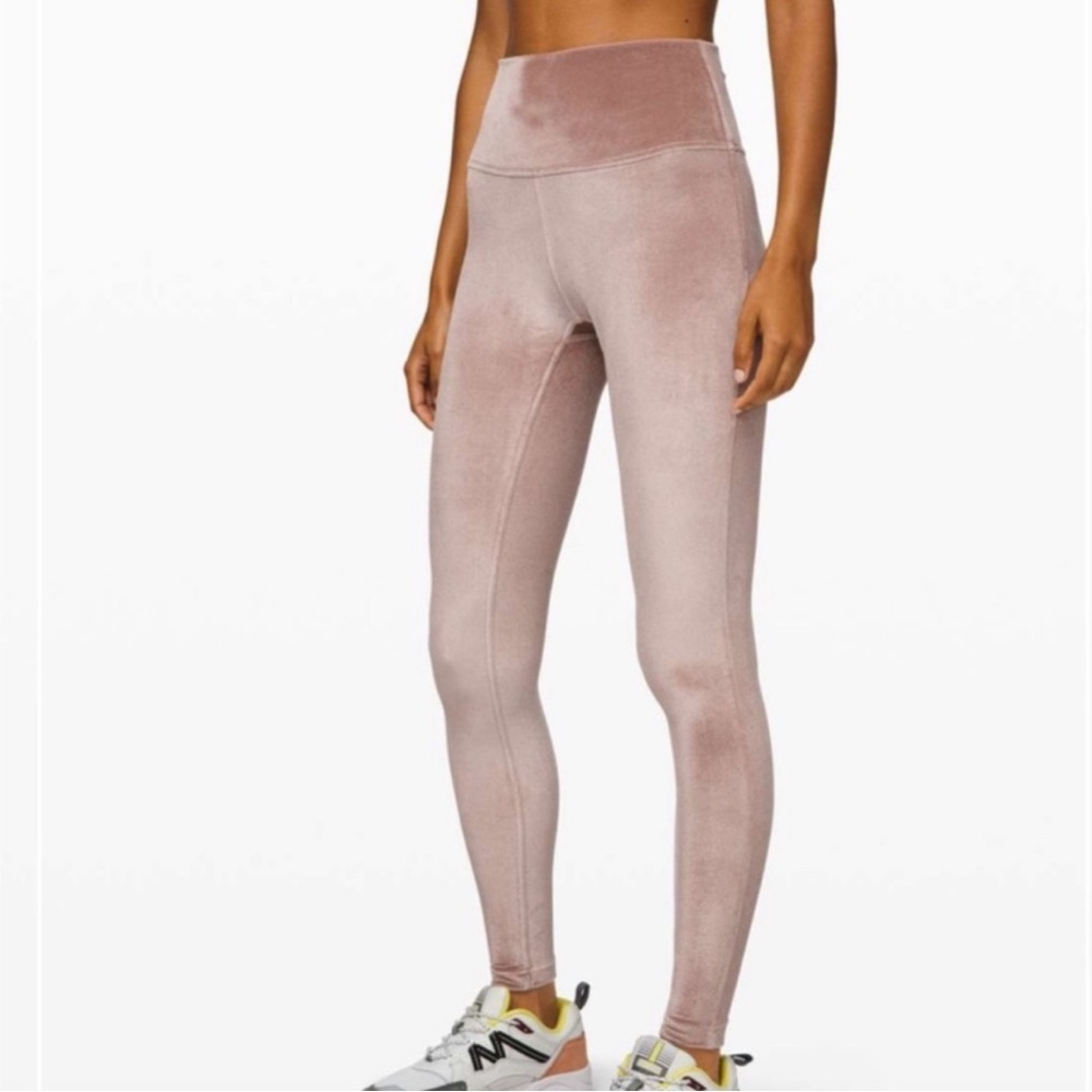 Lululemon Athletica Velvet Soft Pink Leggings size 10